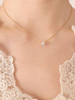 Buy Necklaces for Women Online With Elegant And Modern Styles