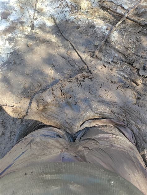 Me sinking in deep mud : r/quicksand