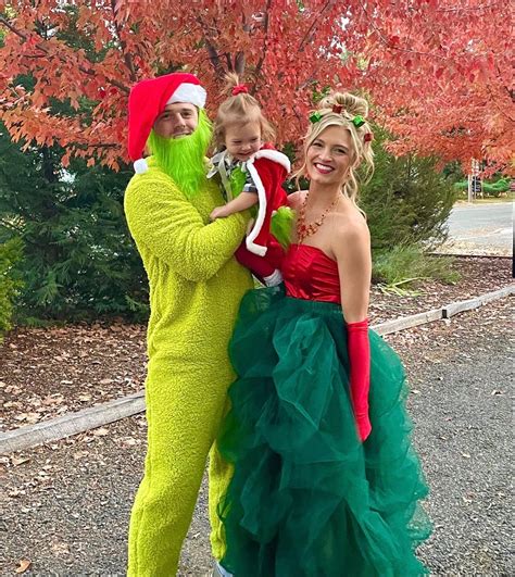 Grinch Inspired Halloween Costume | Christmas party costume, Whoville ...