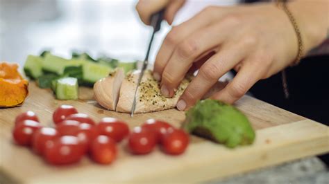 How to Create Nutritious Yet Affordable Meals - iCare Top Affordable ...