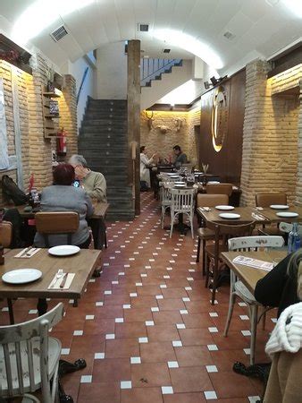 CANAS Y TAPAS, Madrid - Plaza Celenque 1, Austrias - Restaurant Reviews ...