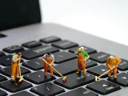 Clearing Computer 的图像结果