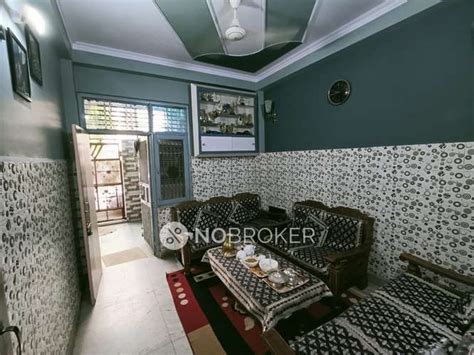 DLF Dilshad Extension 2 Dilshad Plaza - Without Brokerage Semi ...