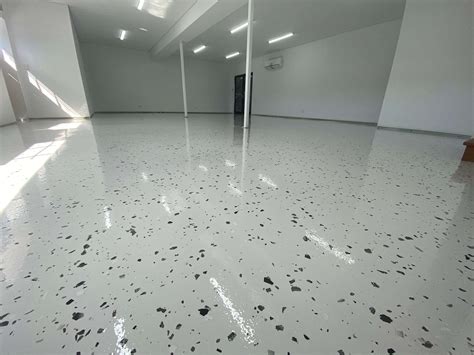Heavy Flake Epoxy Floor at Jeremy Shockley blog