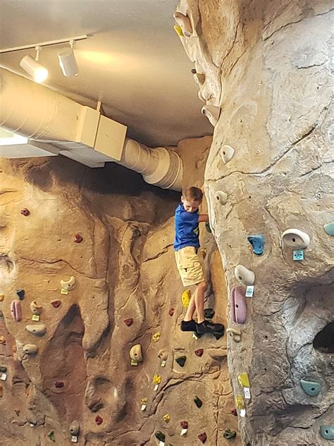 West Valley Rec Center in the city West Valley City