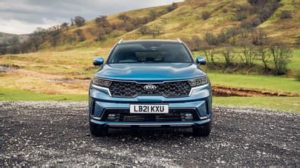 Kia Sorento PHEV review: seven-seater plug-in driven Reviews 2025 | Top ...