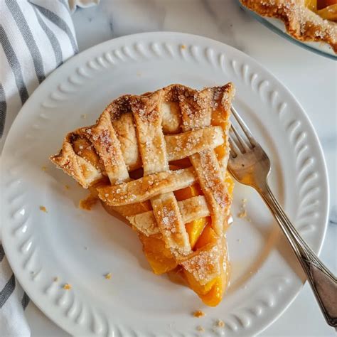 Peach Pie Using Canned Peaches (Quick & Easy Recipe)