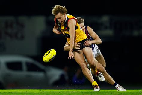 Injury no barrier for Stingray as Devil makes it a double