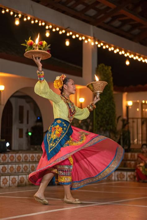 Traditional Filipino Dances - Festive Pinoy