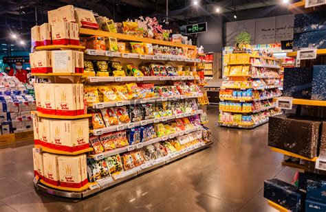 星巴克增速放缓，北国超市推出会员店-开店邦