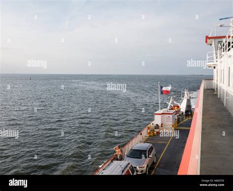 The Galveston-Port Bolivar ferry takes travelers on SH 87 between ...