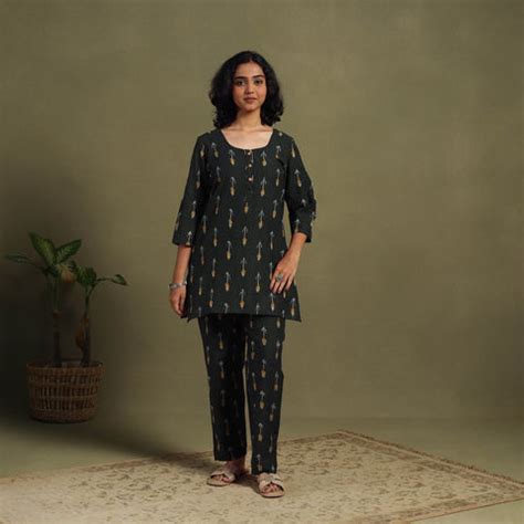 Shop Handcrafted Women's Night Suit Sets | iTokri