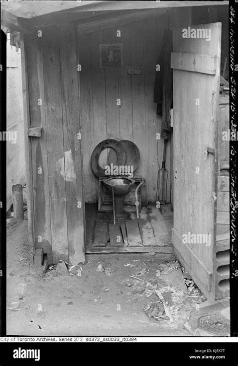 Primitive Toilet Using 的图像结果