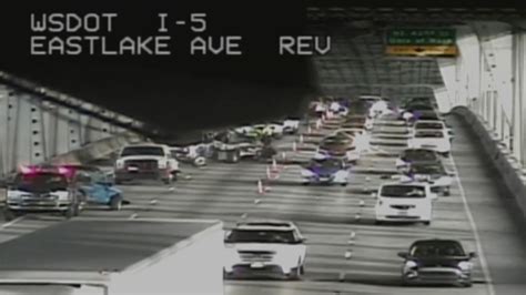 5-car crash blocks I-5 express lanes on Ship Canal Bridge | king5.com