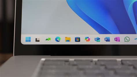 What's new in Windows 11 25H2: Rapid update, features, and support
