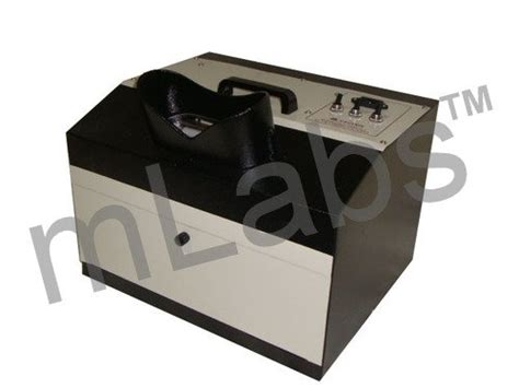 Economy Ultra Violet Fluorescence Analysis Cabinet With Long Wave Tube ...