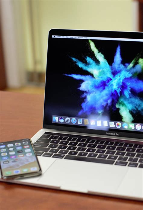 Empty Computer Shop 的图像结果