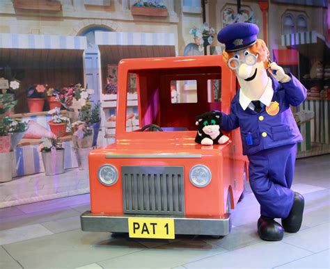 Postman Character 的图像结果