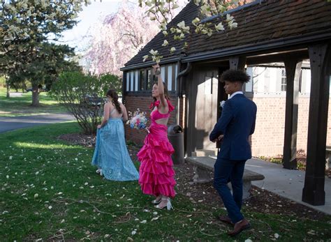 Our top 8 photos from Michigan Center’s 2025 ‘Masquerade Ball’ prom ...