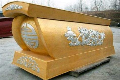 棺材棺材，升官发财！一老头却花1800买了一个拳头大的棺材，结果····