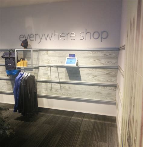 Bank Sign 的图像结果