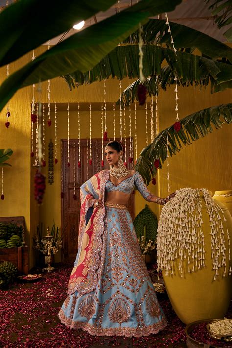 TR-532025-JHOOMER – The Royaleum Atelier