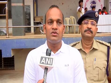 Bengaluru: Miscreants stab cop for stopping them from drinking, smoking ...