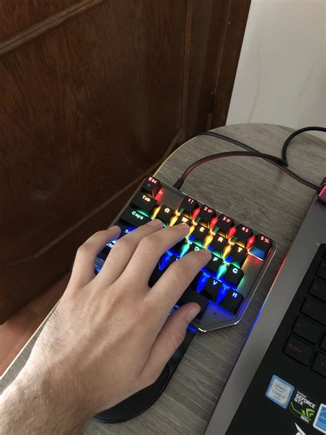 One Handed Keyboard 的图像结果