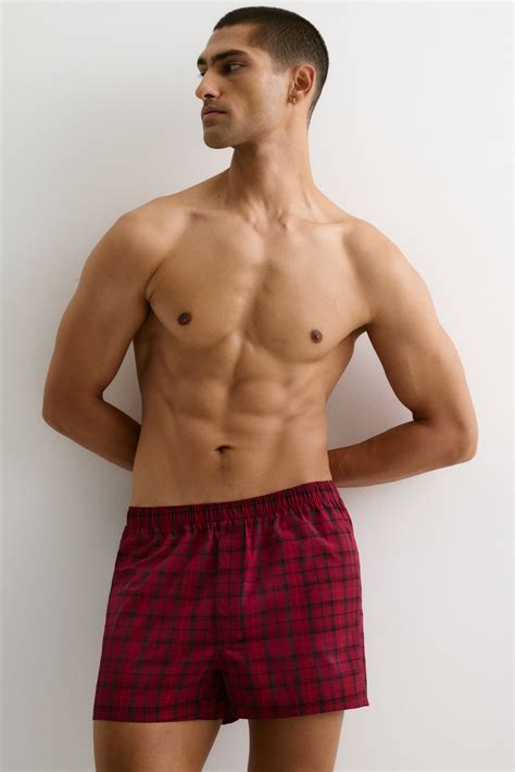 Men’s Red/Checked 2-pack woven boxer shorts | H&M IN