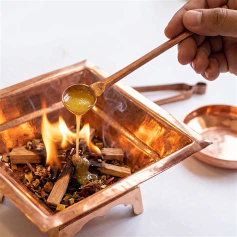 Swaha Havan Kund Set For Home | Havan Kund , Havan Kund Stand, Copper ...