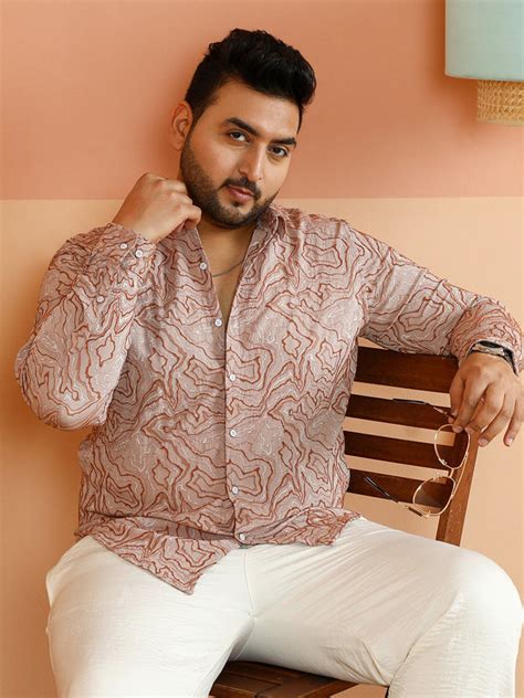 Instafab Plus Men's Ecru Beige Fluid-Jacquard Shirt