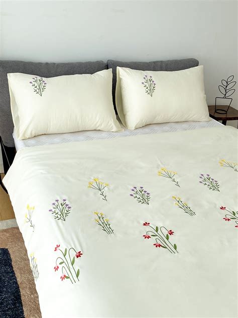 Floral Embroidery Duvet Cover Set Without Filler - Beige Pastorale Collar