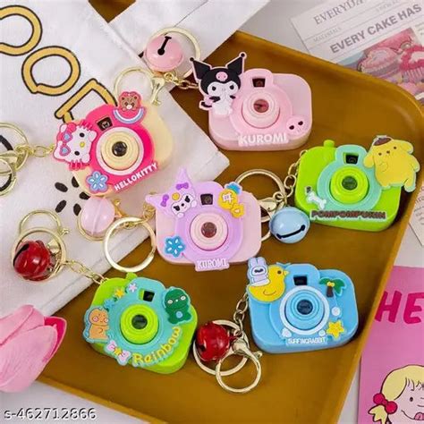 Camera Shape Projective Keychain – 1 PC 📸 — GoKrafty
