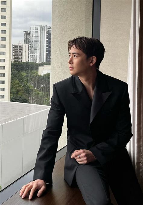 Nichkhun (2PM) Profile, Age, Birthday, Height, & Facts