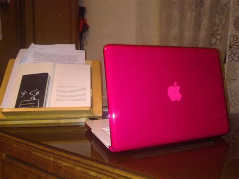 Macbook Screen Has Pink Lines at Lauren Herd blog