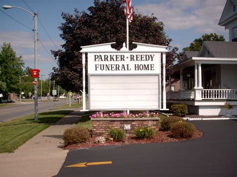 Parker-Reedy Funeral Home | West Frankfort, IL Funeral Home & Cremation