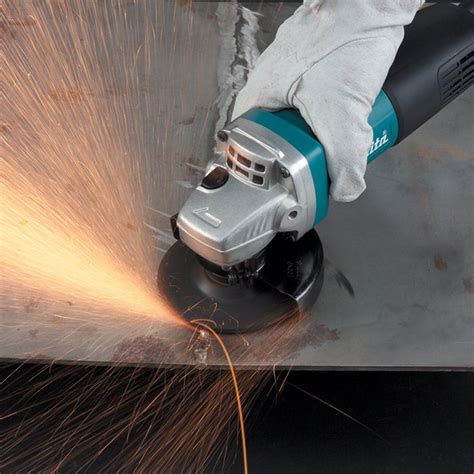 Makita 9553B Angle Grinder — General Pumps