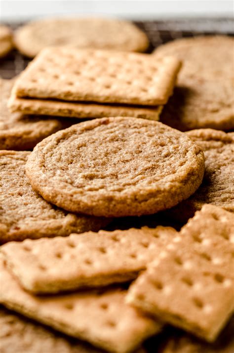 Soft & Chewy Graham Cracker Cookies - Fresh April Flours
