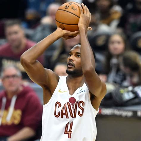 Download Basketball Player Free Throw Preparation Wallpaper ...