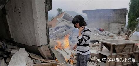 汶川地震女孩17年后嫁施救人最新素材