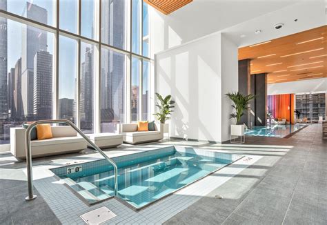 Downtown Chicago Apartments with Pools - Luxury Apartments Chicago ...