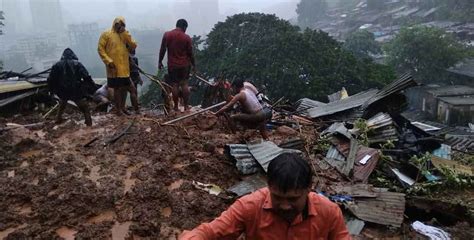 ठाण्यात घरांवर दरड कोसळून मोठी दुर्घटना, ३ मुलांसह 5 जणांचा मृत्यू ...