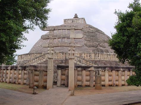 Sanchi Stupa Historical Facts and Pictures | The History Hub