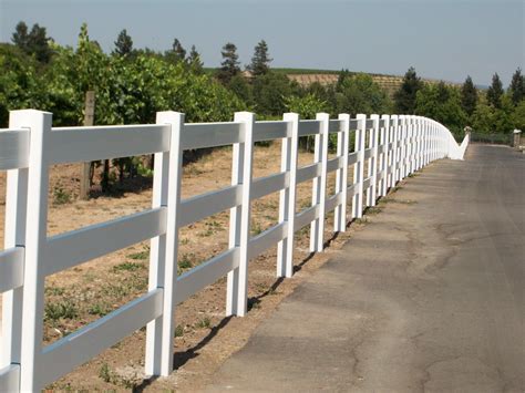 VINYL CORONADO 3-RAIL FENCE « Arbor Fence Inc | a Diamond Certified Company
