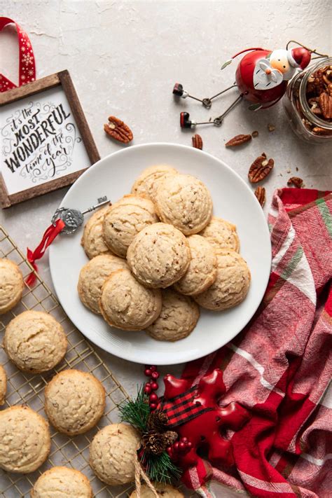 The Best Pecan Sandies Cookies - Modern Crumb