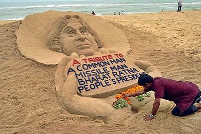 16 Inspirational quotes by APJ Abdul Kalam in times of conflict