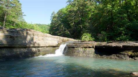 Clarksville, Arkansas: Everything You Need to Know / Reclaiming Wonders