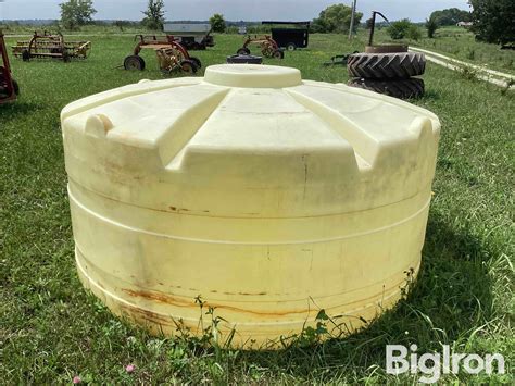 1,000-Gallon Water Tank | Agriculture | BigIron