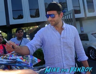 Bradley Cooper Q And A Craziness! The American Sniper Star Is Nice ...