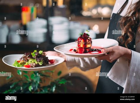 Waiter 的图像结果